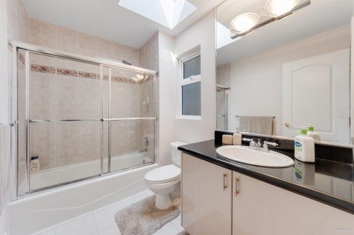 10320 Scotsdale Avenue, Richmond, BC 