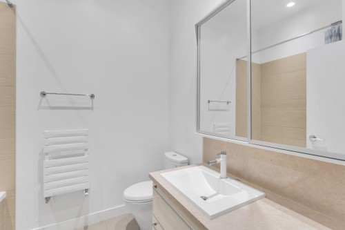 268 1St Avenue W, Vancouver, BC 