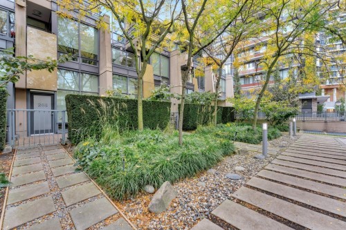 268 1St Avenue W, Vancouver, BC 