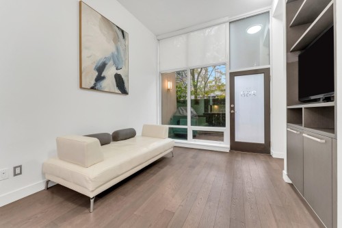 268 1St Avenue W, Vancouver, BC 