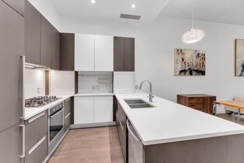 268 1St Avenue W, Vancouver, BC 