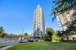 3707-5883 Barker Avenue  Burnaby, BC V5H 0G4