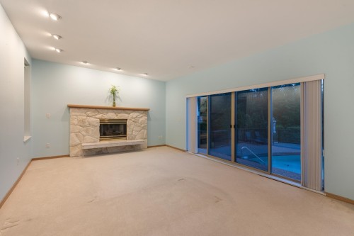 4779 Woodley Drive, West Vancouver, BC 