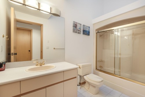 4779 Woodley Drive, West Vancouver, BC 