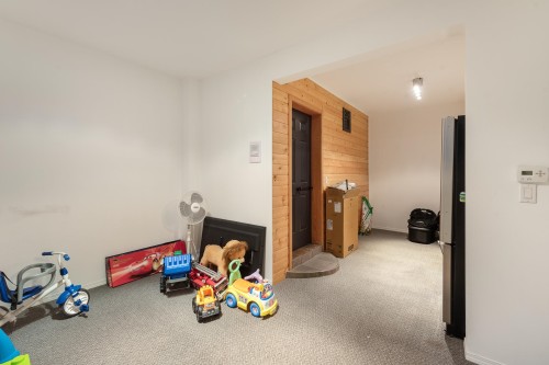 4779 Woodley Drive, West Vancouver, BC 