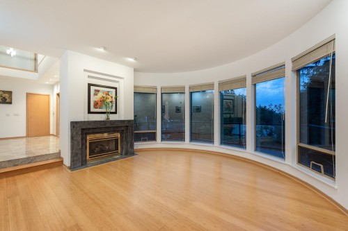 4779 Woodley Drive, West Vancouver, BC 