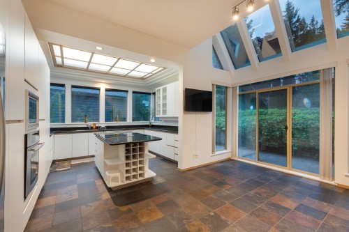 4779 Woodley Drive, West Vancouver, BC 