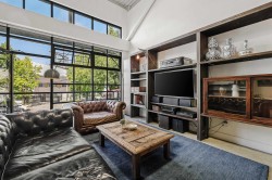 115-237 4th Avenue E Vancouver, BC V5T 4R4