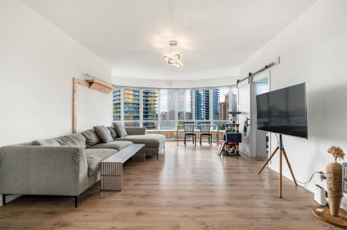 1005-6240 Mckay Avenue, Burnaby, BC 