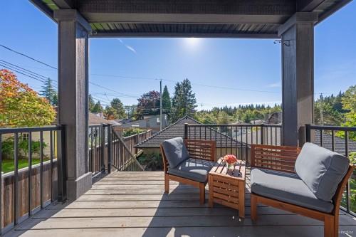 4042 20Th Avenue W, Vancouver, BC 