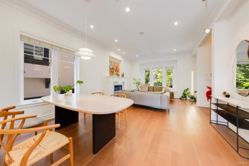 4042 20Th Avenue W, Vancouver, BC 