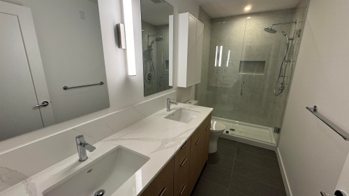 21X-375 Clayton Street, Coquitlam, BC 