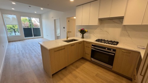 21X-375 Clayton Street, Coquitlam, BC 