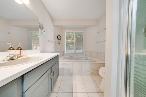 8515 Ansell Place, West Vancouver, BC 