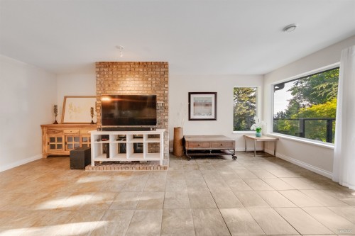 8515 Ansell Place, West Vancouver, BC 