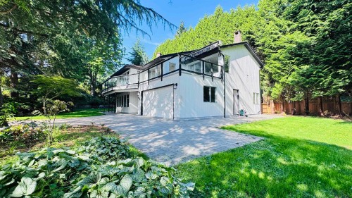8515 Ansell Place, West Vancouver, BC 