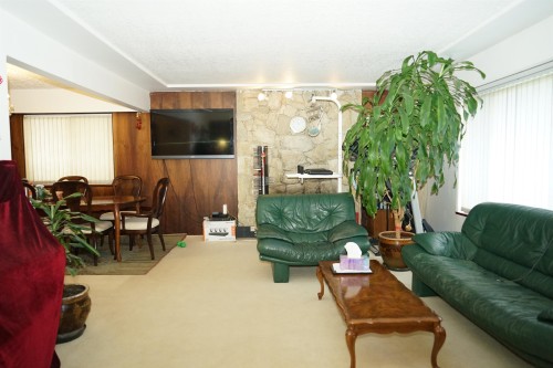 7008 Curtis Street, Burnaby, BC 