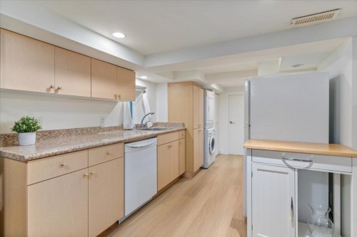 4833 Lanark Street, Vancouver, BC 