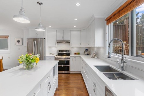 4833 Lanark Street, Vancouver, BC 