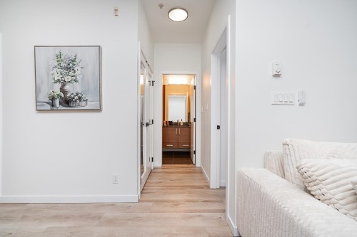 202-288 Hampton Street, New Westminster, BC 