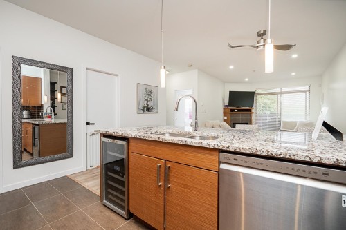 202-288 Hampton Street, New Westminster, BC 