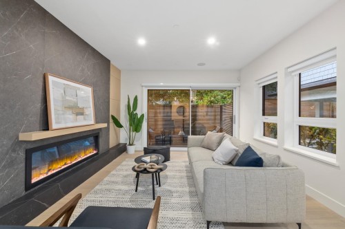 2430 49Th Avenue W, Vancouver, BC 