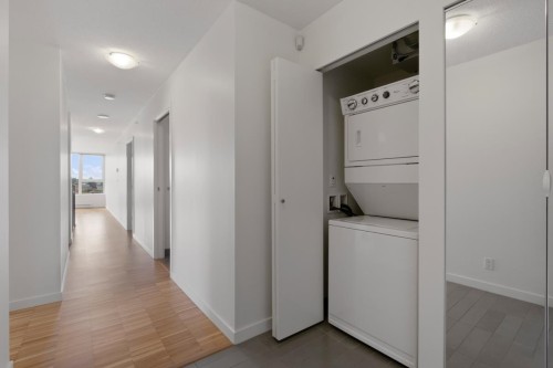 1902-33 Smithe Street, Vancouver, BC 