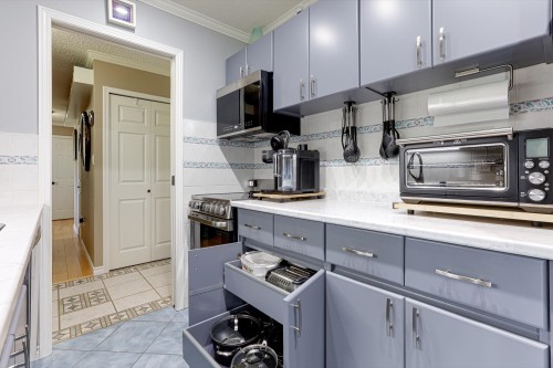 301-1048 King Albert Avenue, Coquitlam, BC 