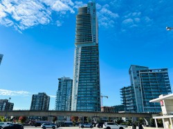 4303-567 Clarke Road  Coquitlam, BC V3J 0K7