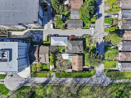 1583 Bond Street, North Vancouver, BC 