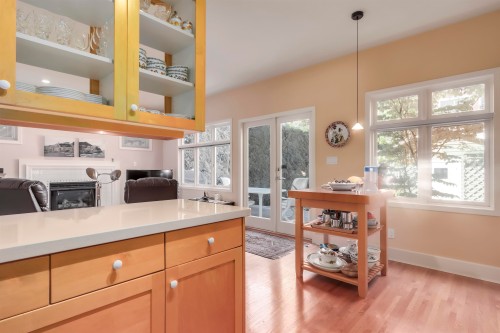 4543 11Th Avenue W, Vancouver, BC 