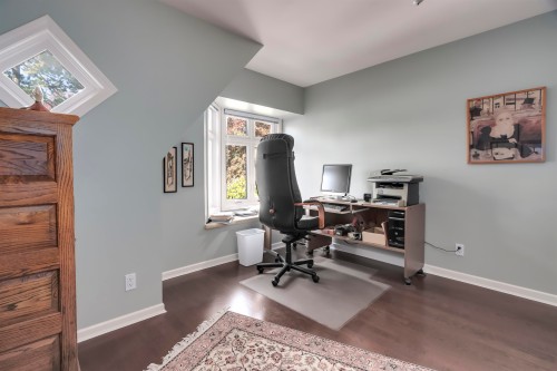 4543 11Th Avenue W, Vancouver, BC 