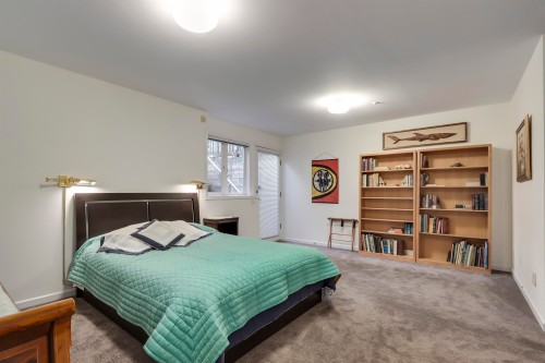 4543 11Th Avenue W, Vancouver, BC 