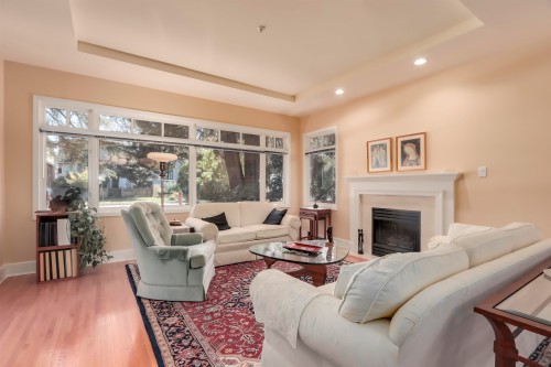 4543 11Th Avenue W, Vancouver, BC 