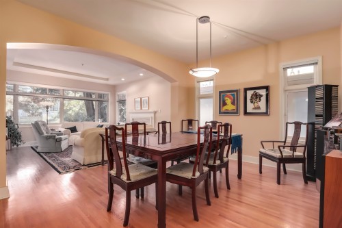 4543 11Th Avenue W, Vancouver, BC 