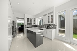 7697 Ulster Street  Burnaby, BC V5E 2G1