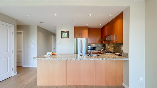 501-2688 West Mall, Vancouver, BC 