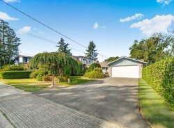 5221 1 Avenue  Delta, BC V4M 1B4