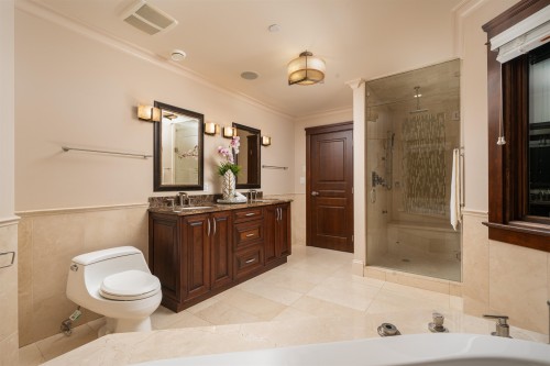 2673 Finch Hill, West Vancouver, BC 