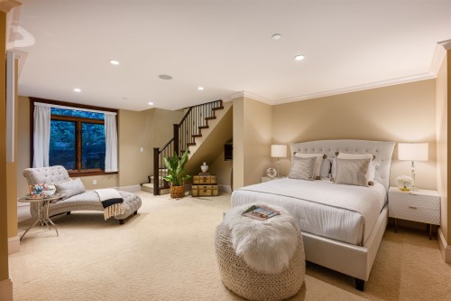 2673 Finch Hill, West Vancouver, BC 