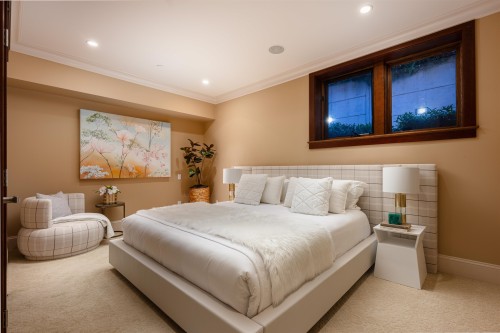 2673 Finch Hill, West Vancouver, BC 