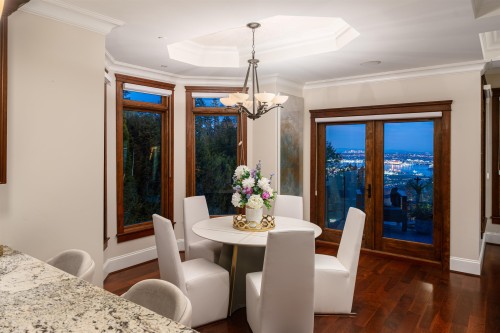 2673 Finch Hill, West Vancouver, BC 