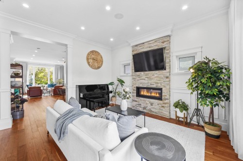 3339 27Th Avenue W, Vancouver, BC 