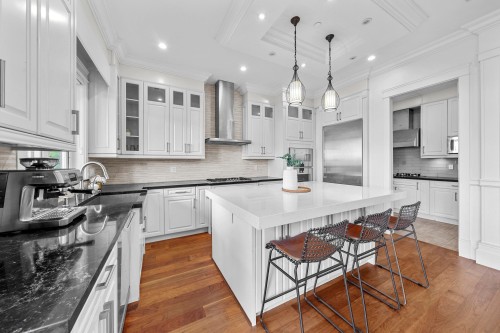 3339 27Th Avenue W, Vancouver, BC 