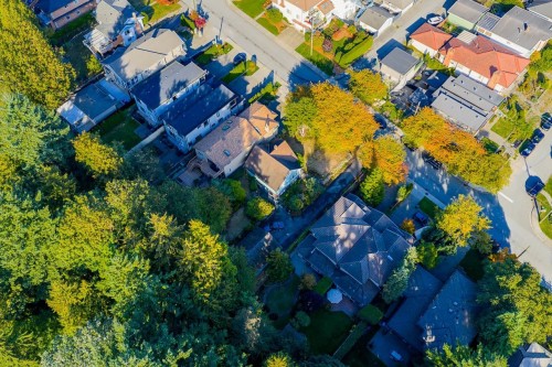 8061 Mcgregor Avenue, Burnaby, BC 