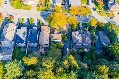 8061 Mcgregor Avenue, Burnaby, BC 