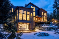 5221 Jordan Lane  Whistler, BC V8E 1J5