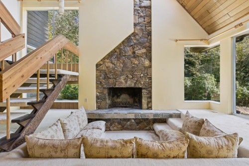 1491 Dempsey Road, North Vancouver, BC 