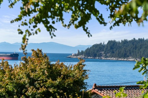 3721 Sunset Lane, West Vancouver, BC 