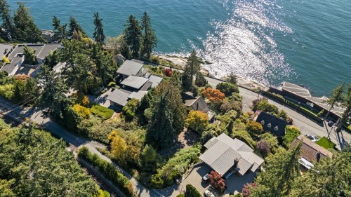 3721 Sunset Lane, West Vancouver, BC 